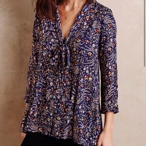 Anthropologie Maeve Floral Tie Neck Swing Blouse size Medium